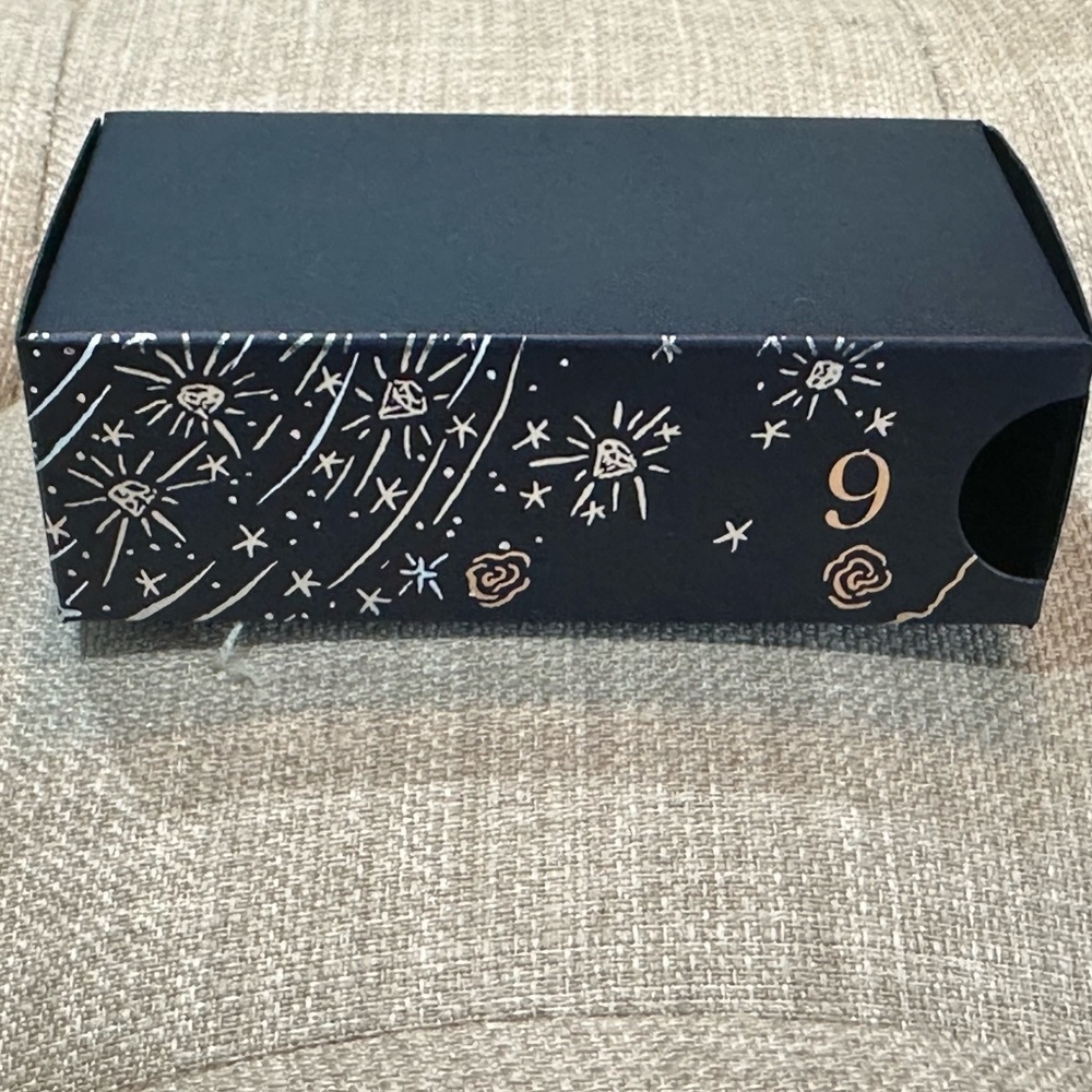 Lancôme L’Absolu Rouge Intimatte 888 French Idol - Travel Size NIB .05oz - Picture 5 of 7